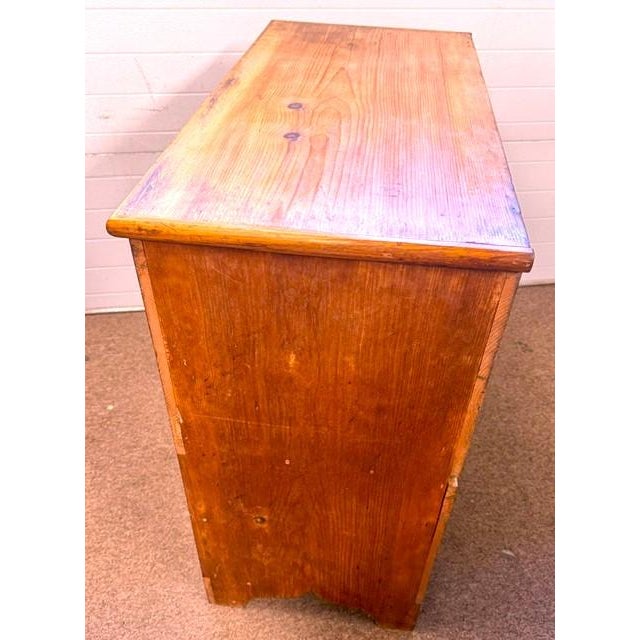 Antique American Early 19th Century 2 Drawer Pine Blanket Chest For Sale - Image 9 of 11