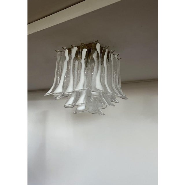Mid-Century Modern Murano Ceiling Lamp with 32 Lattimo and Clear Glass Petals, 1990s For Sale - Image 3 of 16