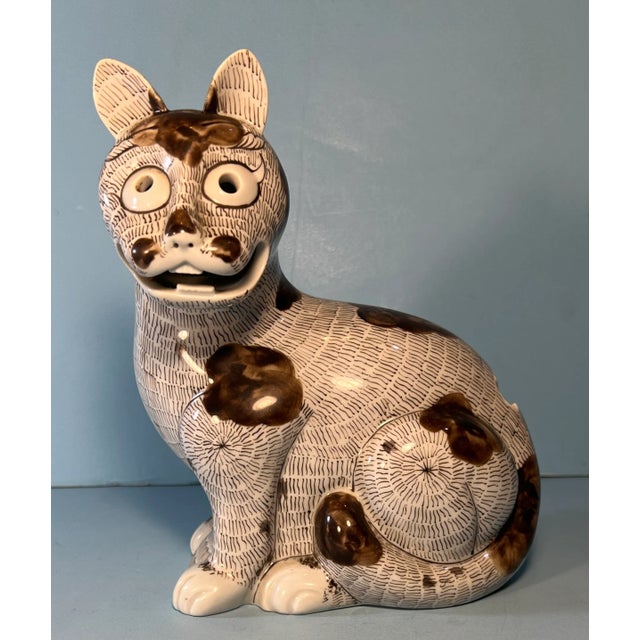 Ceramic Rockefeller Collection Mottahedeh Porcelain Cat For Sale - Image 7 of 12