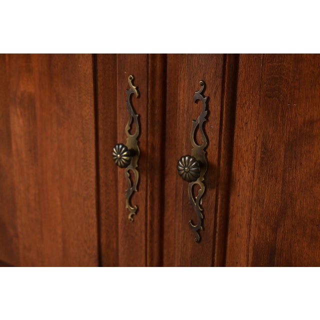 Wood Ethan Allen French Provincial Louis XV Solid Maple Bookcase or Display Cabinet For Sale - Image 7 of 13