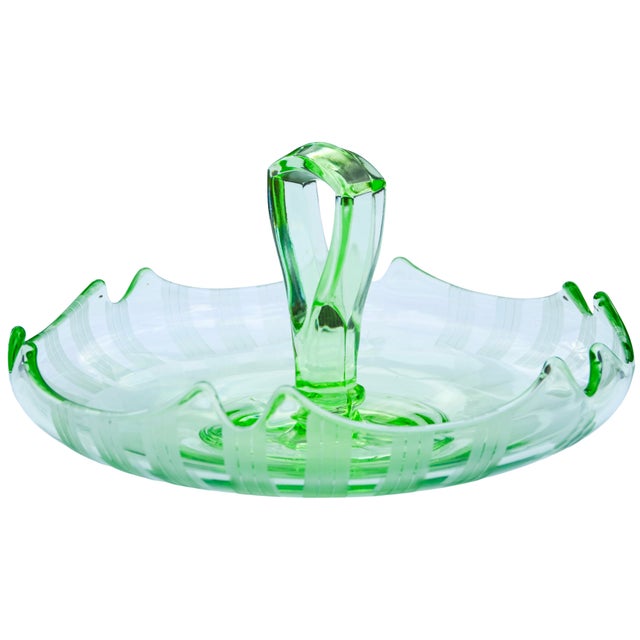 Mid-Century Modern Early 20th Century Handmade Green Floral-Patterned Americana Centerpiece For Sale - Image 3 of 6