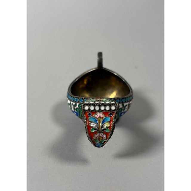 19th Century 19th century Kovsh in silver-gilt and cloisonné enamels For Sale - Image 5 of 11