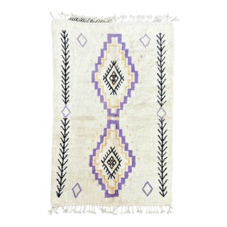 Beni Ouarain Moroccan Wool Rug With Lavender Tribal Motif For Sale