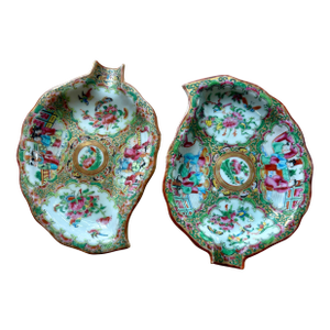 Pair of 19th Century Chinese Export Rose Medallion Porcelain Shrimp Dishes