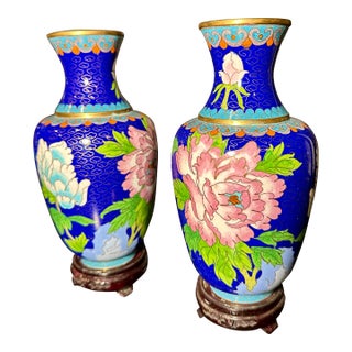 2 Beautiful Vintage Blue Chinese Cloisonné Vases With Floral Motifs on Wooden Stands For Sale