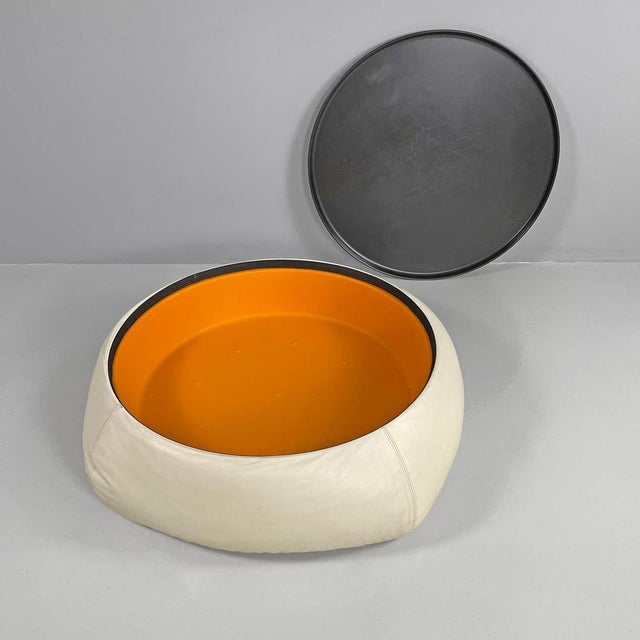 Italian Postmodern Round Coffee Table attributed to Patricia Urquiola for B&B, 2002 For Sale - Image 6 of 16