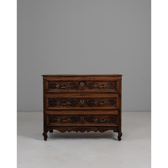 1820s French Louis XV Oak Chest of Drawers In Original Patina For Sale - Image 16 of 18