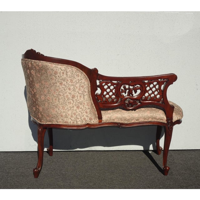 French Vintage French Louis Style Rose Settee Chase Lounge ~ Two Seater For Sale - Image 3 of 12