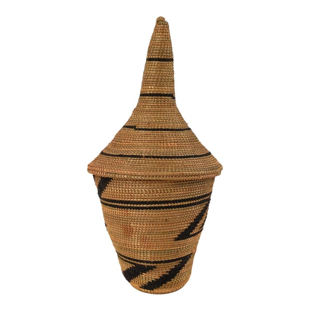 Early 20th Century Tutsi Basket with Lid Rwanda For Sale