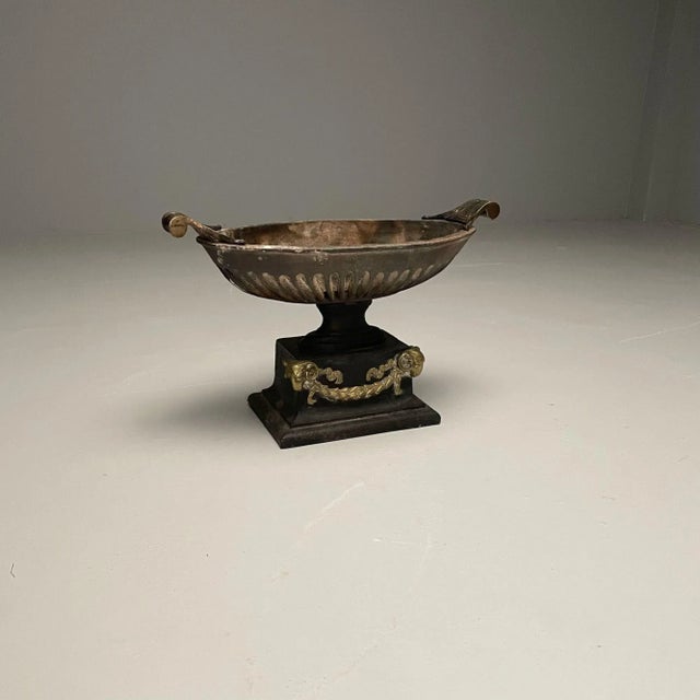 Regency, George III Style, Large Urn Planter, Cast Iron, Brass, England, 20th C. For Sale In New York - Image 6 of 11