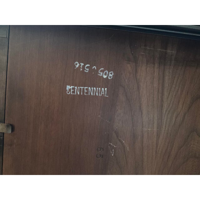 Statton Americana Cherry Dining Room China Closet, Oval Table W 3 Leaves, 6 Chairs. 2 Armed 4 Side, Server With Hinged Split Top Extention, For Sale In Philadelphia - Image 6 of 13