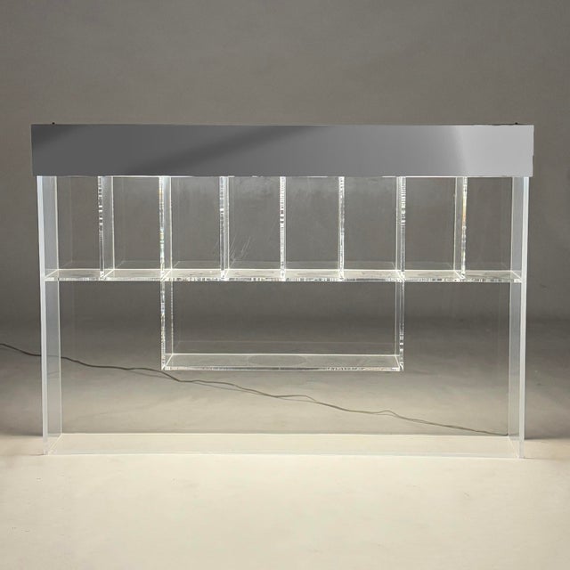 1970s Illuminated Lucite Wall-Mounted Display Shelf For Sale - Image 5 of 7