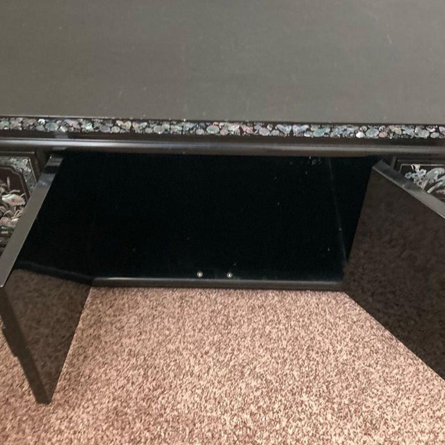 1970s Black Lacquer Dresser With Mother of Pearl Inlay and Asian Inspired Design For Sale - Image 4 of 9