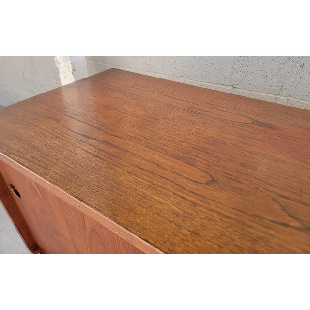 Hans Wegner Ry-26 Teak Danish Modern Credenza With Sliding Doors For Sale - Image 15 of 18