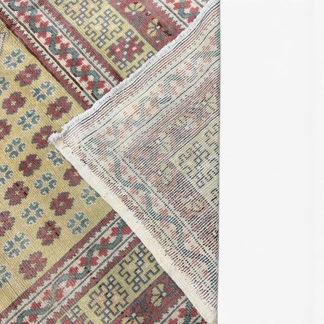 Antique Gördes Rug | Delicate Floral Motifs | 7x11 For Sale - Image 4 of 5