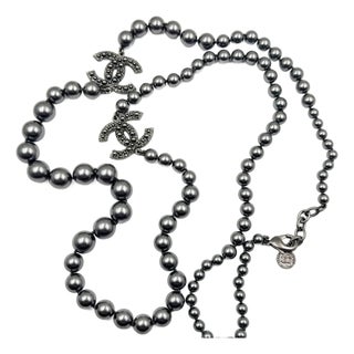 Chanel Gunmetal CC Scatter Pearl Gray Pearl Long Necklace 100 Year Anniversary For Sale