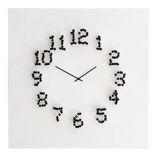 "Mocap" (White-Black) Illusionistic Wall Clock / Wall-Sculpture For Sale