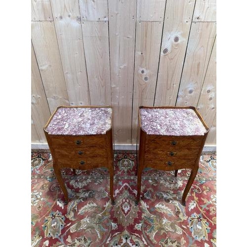 Period: 20th century Style: Louis 15th - Transition Condition: Excellent condition Material: Wood marquetry Length:...