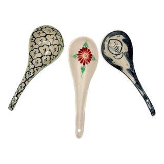 Set of 3 Asian Ceramic Serving Spoons Hand Painted With Floral & Fish Motifs For Sale
