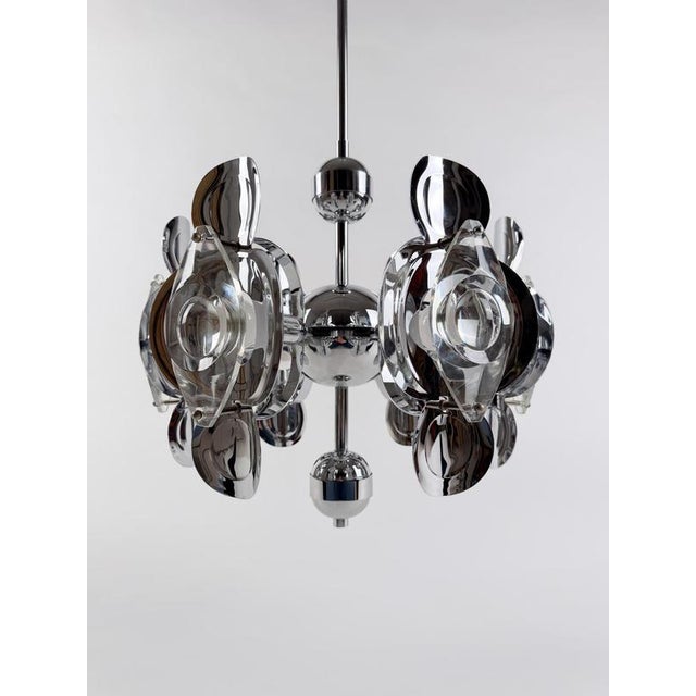 Space Age Chrome Chandelier in Crystal Glass Optic Lens by Oscar Torlasco, 1970s For Sale - Image 11 of 18