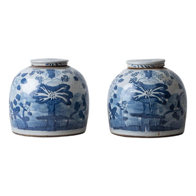 Pair of Chinese Blue and White Porcelain Ginger Jars, 20th Century For Sale