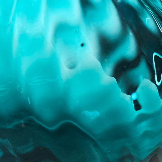1980s Italian Empoli Teal Turquoise Blue Optic Swirl Vase 13” Pedestal Base Art Glass For Sale - Image 5 of 8