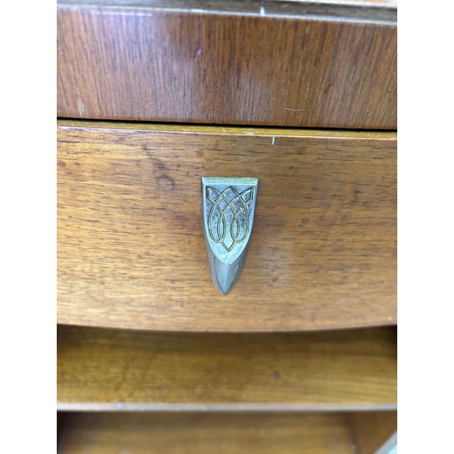 Thomasville 1950s Era Thomasville Nightstand With Drawer For Sale - Image 4 of 4