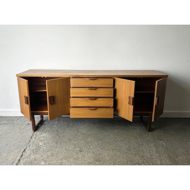 1960s Mid-Century Formica Sideboard from Europa Furniture, 1960s For Sale - Image 5 of 9