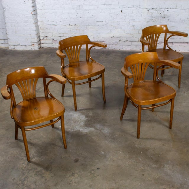 Bauhaus Late 19th Century Bauhaus Beech Bentwood Thonet Style Fan Back Captains Armchairs Set of 4 For Sale - Image 3 of 18
