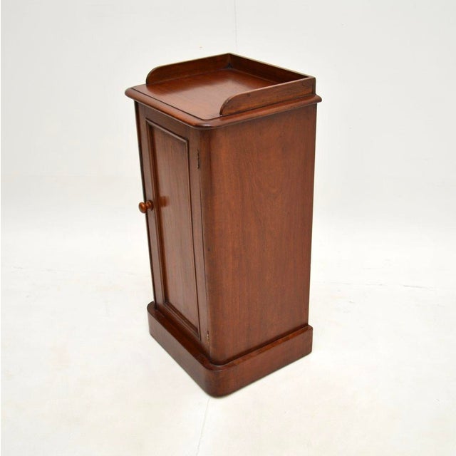 Mid 19th Century Antique Victorian Bedside Table, 1860s For Sale - Image 5 of 9