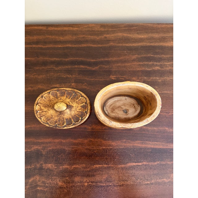 Hollywood Regency Italian Giltwood Lidded Box For Sale - Image 12 of 13