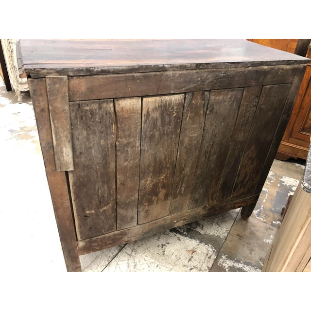 18th C. French Louis XV Walnut Commode For Sale - Image 9 of 10