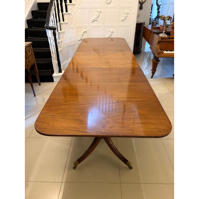 Antique Figured Mahogany Three-Pillar Extending Dining Table, 1920s For Sale - Image 10 of 10