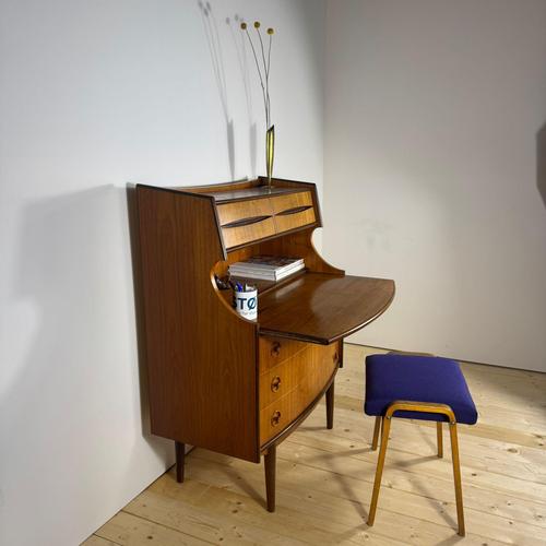 Danish Teak Pull-Out Desk, 1960 For Sale - Image 5 of 14