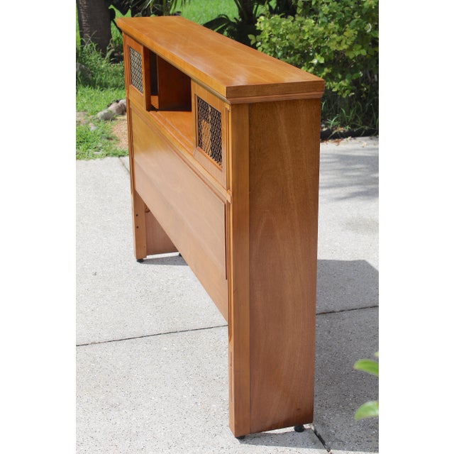 Mid-Century Modern Full Size Bar Headboard – 1970s Vintage Wood Frame With Storage & Brass Grille Panels For Sale - Image 13 of 17