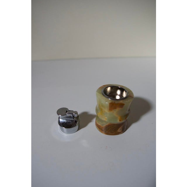 Vintage onyx table lighter - In very good condition - Stone to change and gas to recharge.