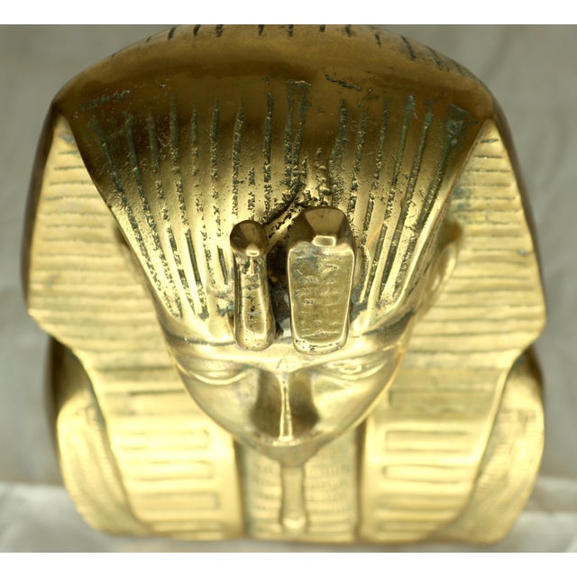 Treasures of Tutankhamun 1979 Traveling Museum Exhibition Bust –6.7 Lbs. For Sale - Image 10 of 14
