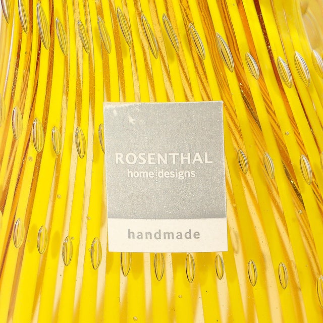 Mid-Century Modernist Hand-Blown Teardrop Form Glass Vase in Yellow and Scarlet For Sale In New York - Image 6 of 12