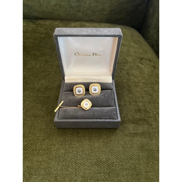 Metal Rare Monsiuer Vintage Christian Dior Gold Plate Cufflinks & Tie Clip In Original For Sale - Image 7 of 18