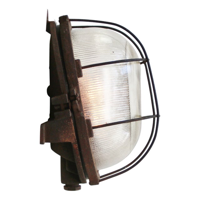 Vintage Industrial Wall Light in Rust Cast Iron For Sale
