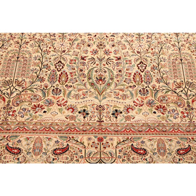 Shabby Chic 1990's Pak-Persian Ivory/Green Wool Rug - 9'4'' X 13'6'' For Sale In New York - Image 6 of 9