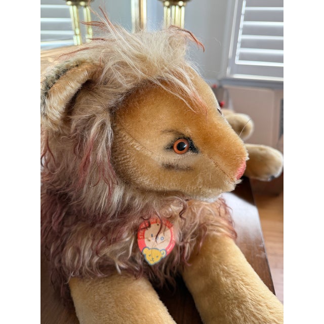 Vintage Steiff 1950’s Leo the Lying Lion 45cm and in Like New Condition For Sale - Image 11 of 17
