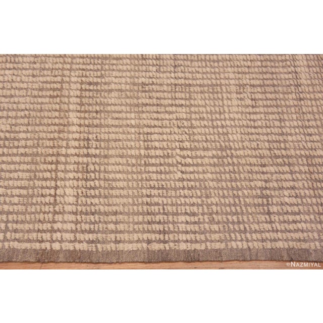 2020s Nazmiyal Collection Minimalist Neutral Light Cream Contemporary Runner Rug For Sale - Image 5 of 6