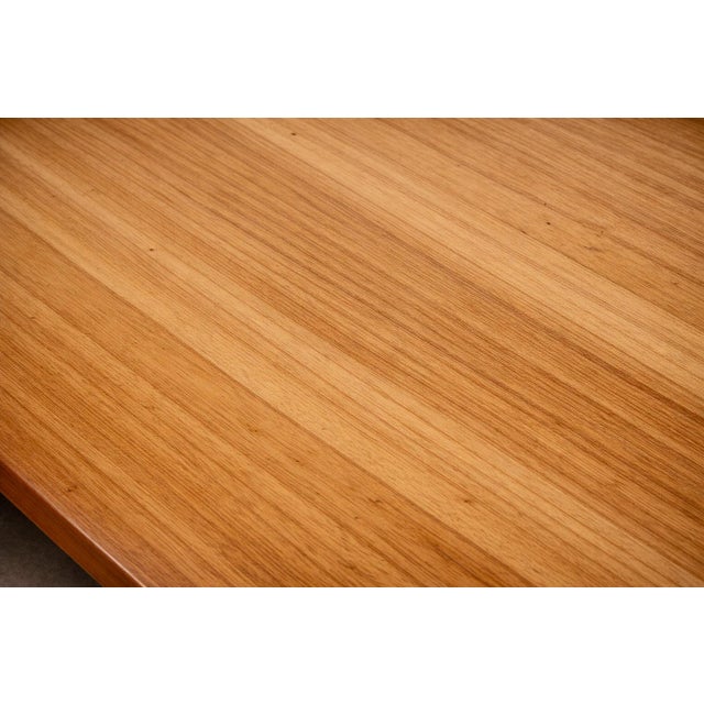 Brown “Cuiaba” Dining Table in Hardwood, Sergio Rodrigues, 1970s For Sale - Image 8 of 8