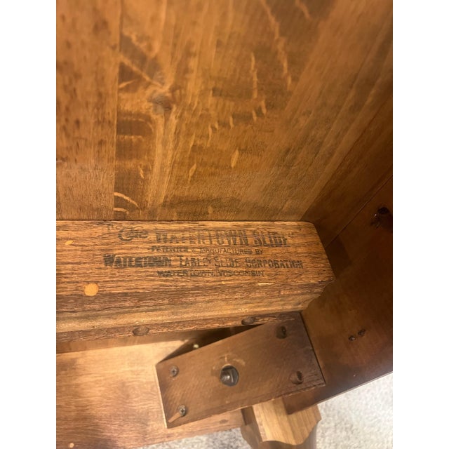 1970s Solid Pine Watertown Slide Expandable Dining Table With 2 Leaves & 8 Chairs For Sale - Image 12 of 12