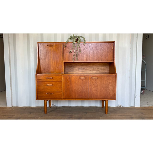 Mid-Century Modern Teak Highboard by Jentique, 1960s For Sale - Image 18 of 18