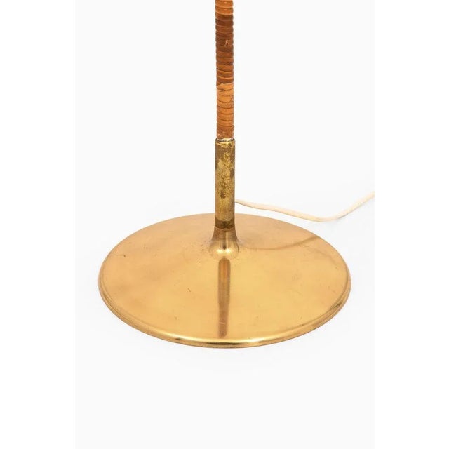 Floor Lamp in Brass and Cane attributed to Paavo Tynell, 1950s For Sale - Image 6 of 11