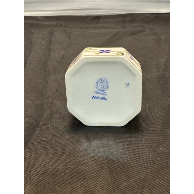 Ceramic Vintage Herend Blue Garland Bunny Rabbit Porcelain Hand Painted Trinket Box 6020 For Sale - Image 7 of 12