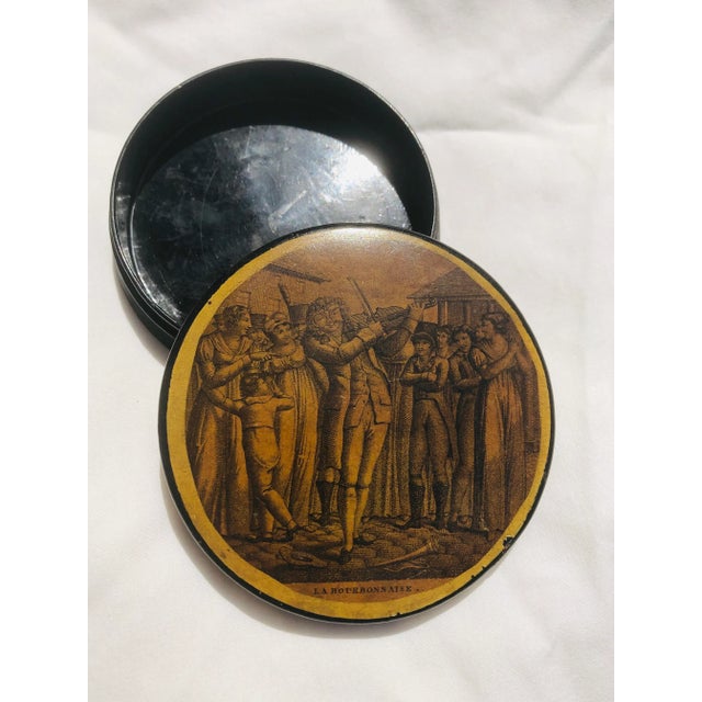 Figurative Early 19th Century French Papier-Mâché Patch Box For Sale - Image 3 of 5