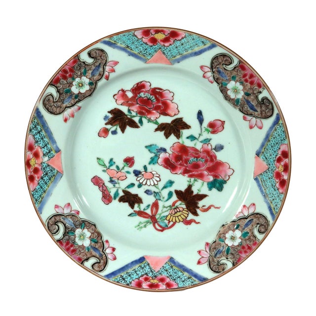 Chinese Export Porcelain Famille Rose Plate with Ribbon-Tied Peony Bouquet Early Qianlong Period, Circa 1736–1750 The...